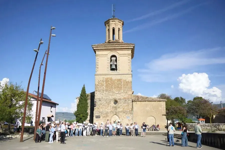 Viviendas de Beriáin, en la comarca de Pamplona donde colocamos papel pintado